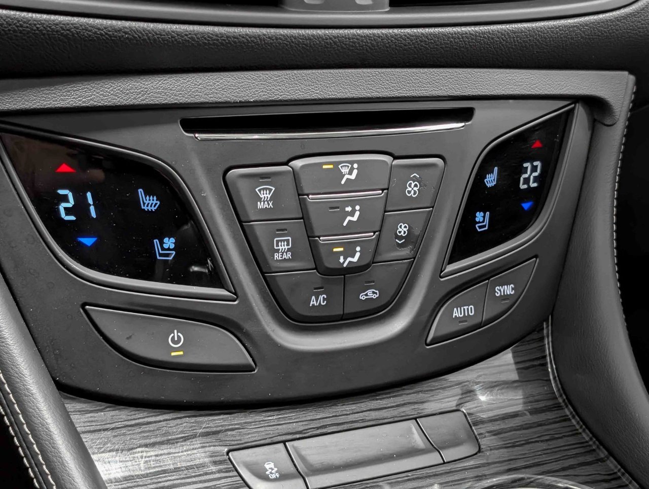 Buick Envision Haut de gamme 2 2016 ALLIAGE BRONZE METALLISE Saint-Eustache - photo #16