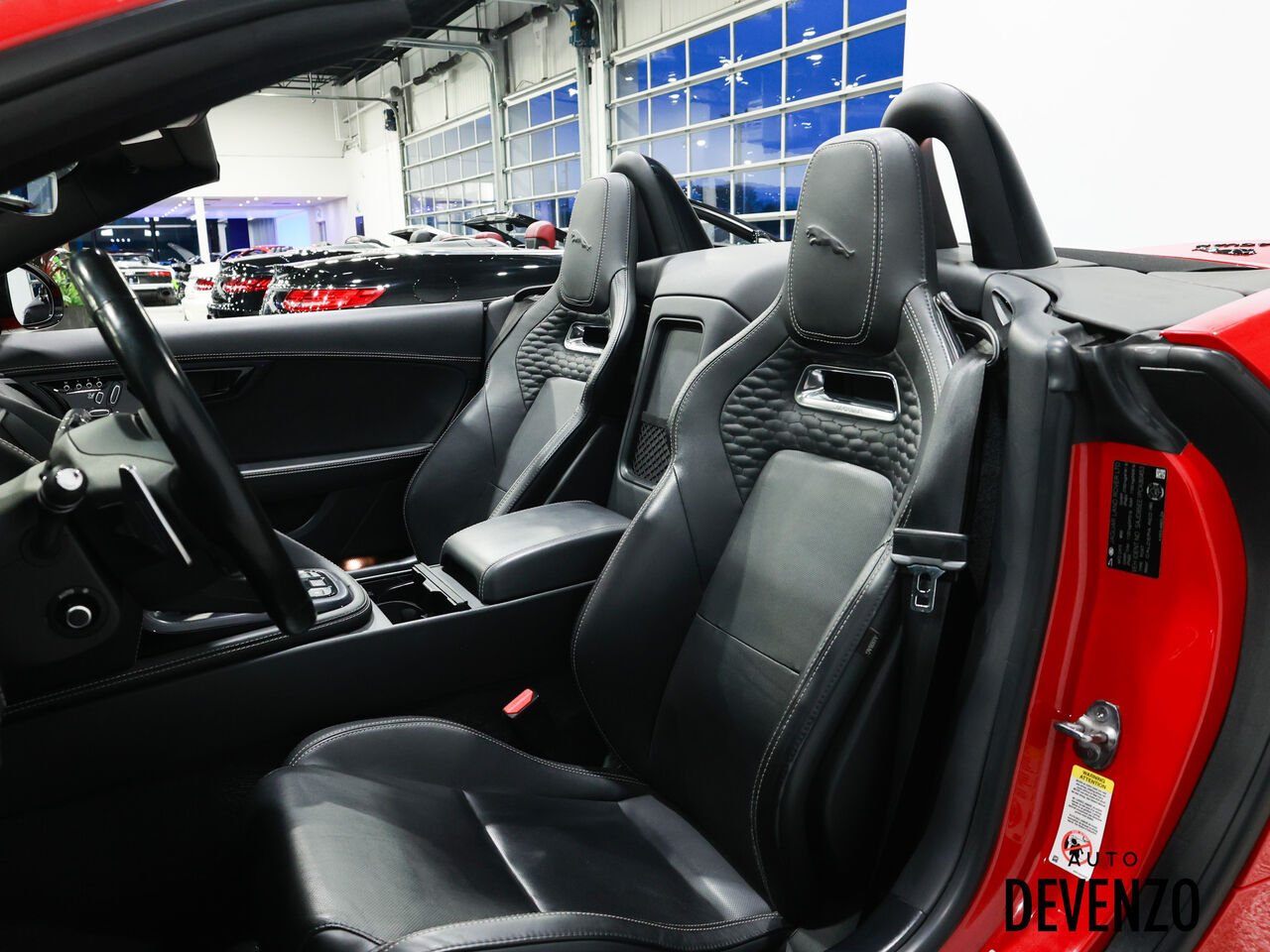 Jaguar F-TYPE 2023 Rouge Saint-Eustache - photo #11