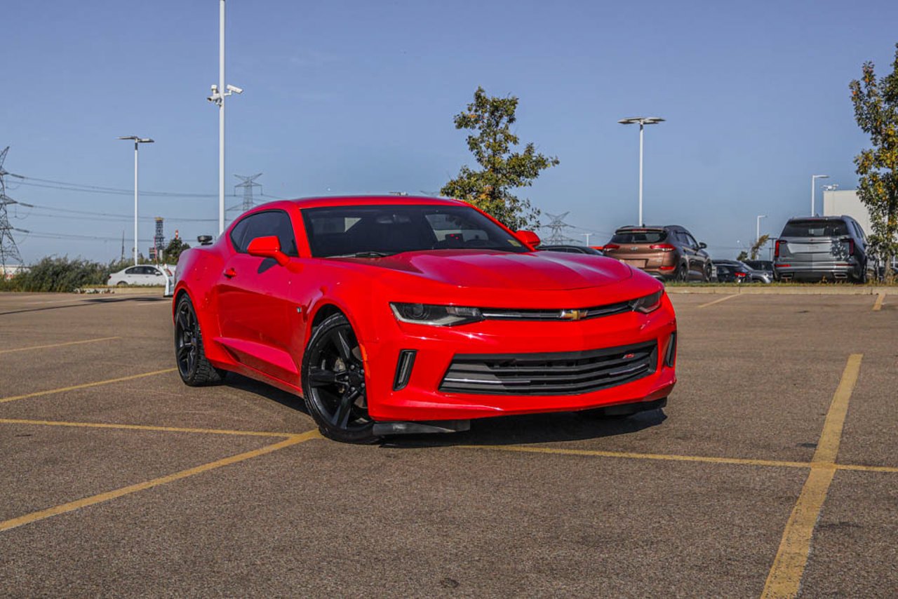 2018 Chevrolet Camaro 2dr Cpe 2LT Red Sherwood Park - photo #1