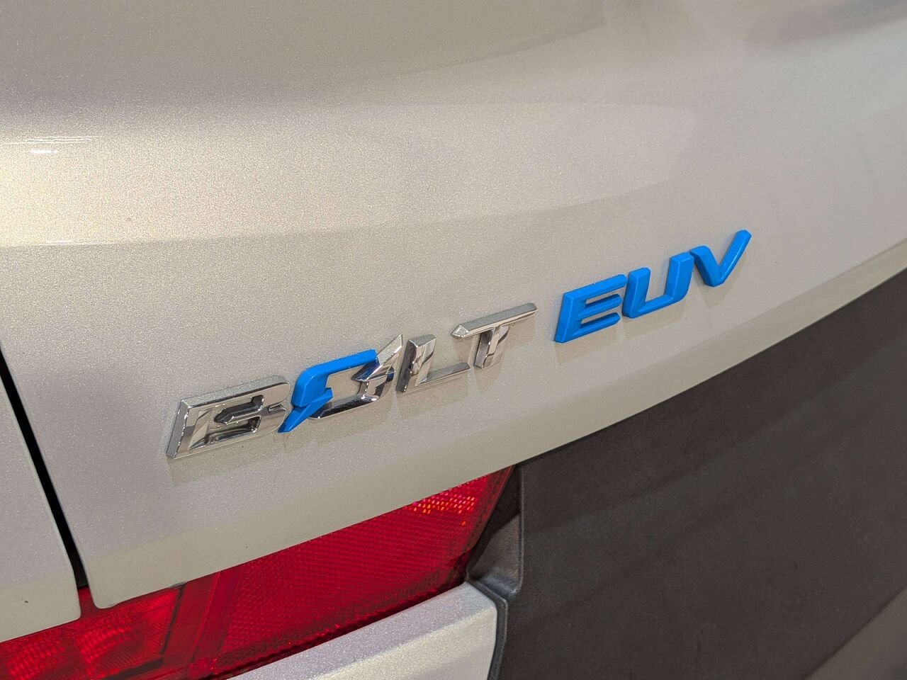 Chevrolet Bolt EUV 2022 Argent Val-David - photo #36