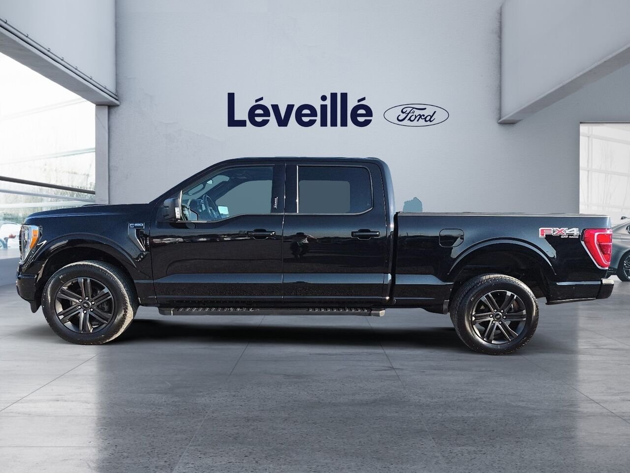 Ford F-150 2022 Noir Saint-Jérôme - photo #4