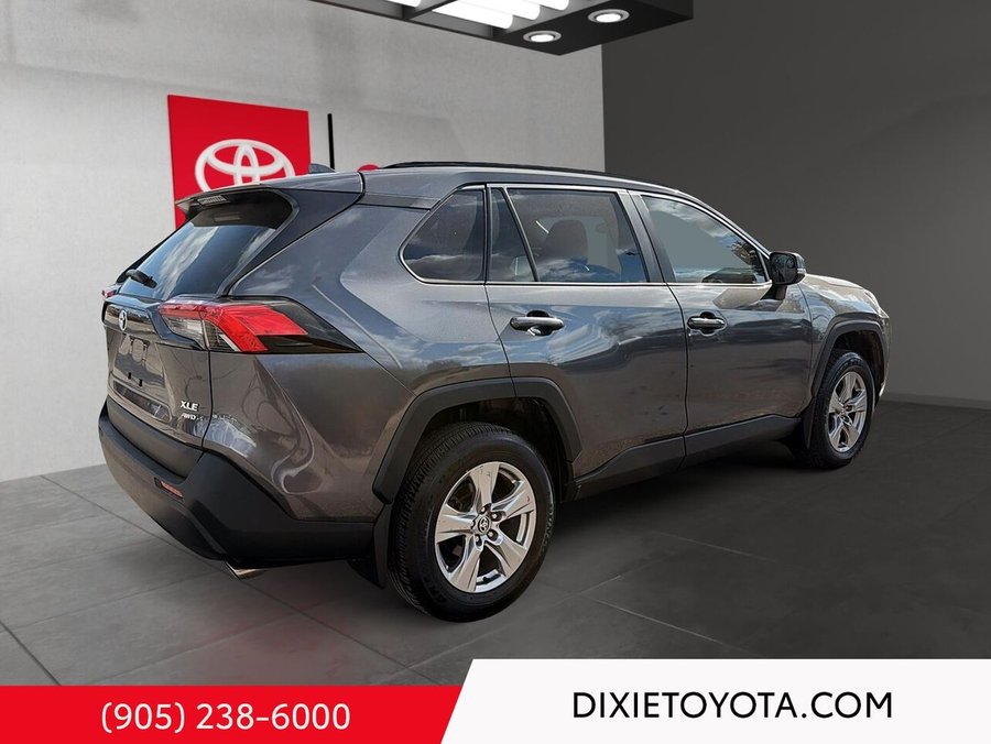 2024 Toyota RAV4 XLE AWD White