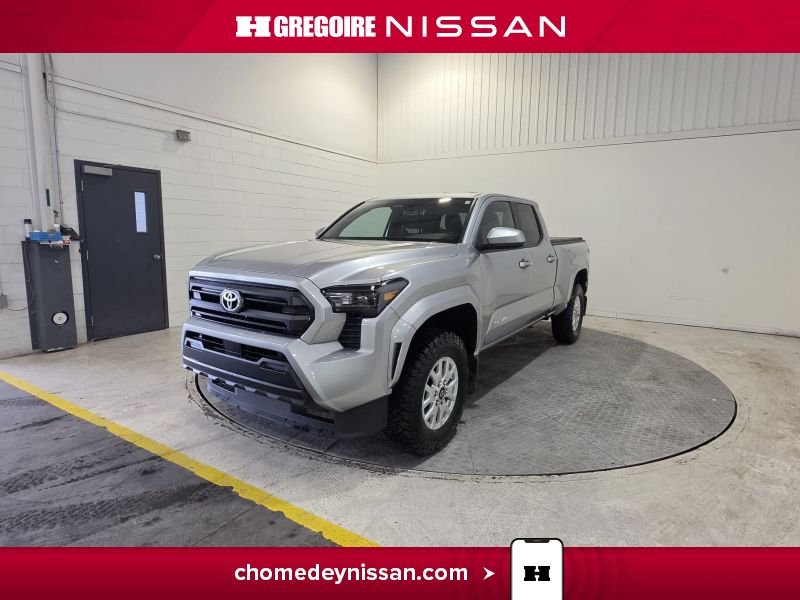 2025 Toyota Tacoma Silver Saint-Eustache - photo #2
