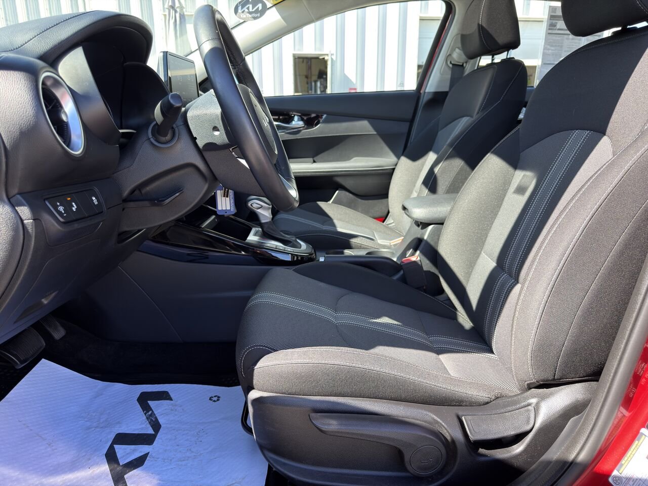 Kia Forte 2023 Rouge Thetford Mines - photo #10