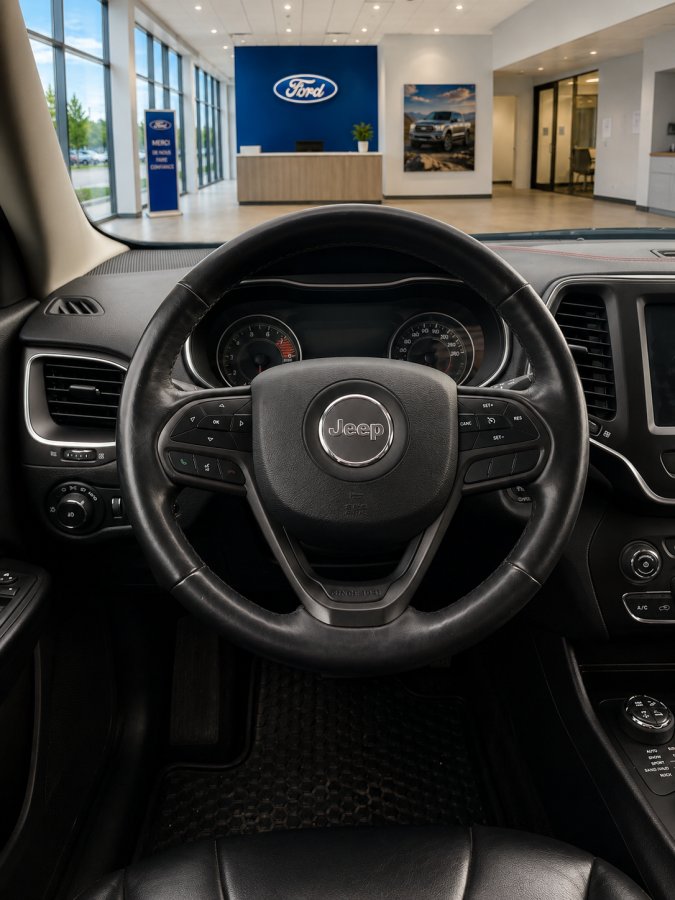 2019 Jeep Cherokee White La Sarre - photo #7