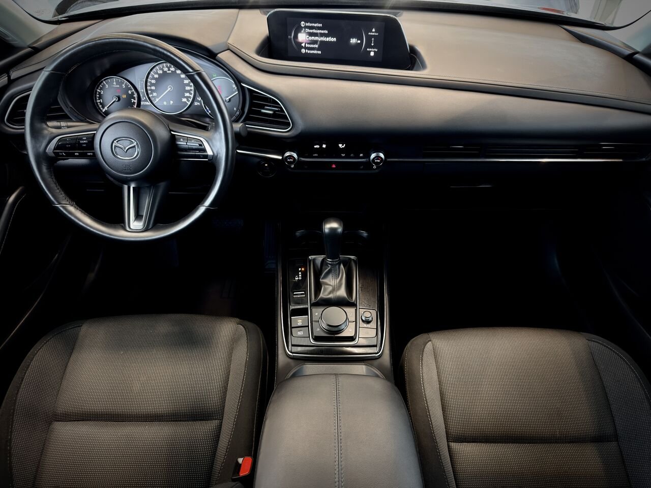 Mazda CX-30 2024 Gris Notre-Dame-des-Prairies - photo #18