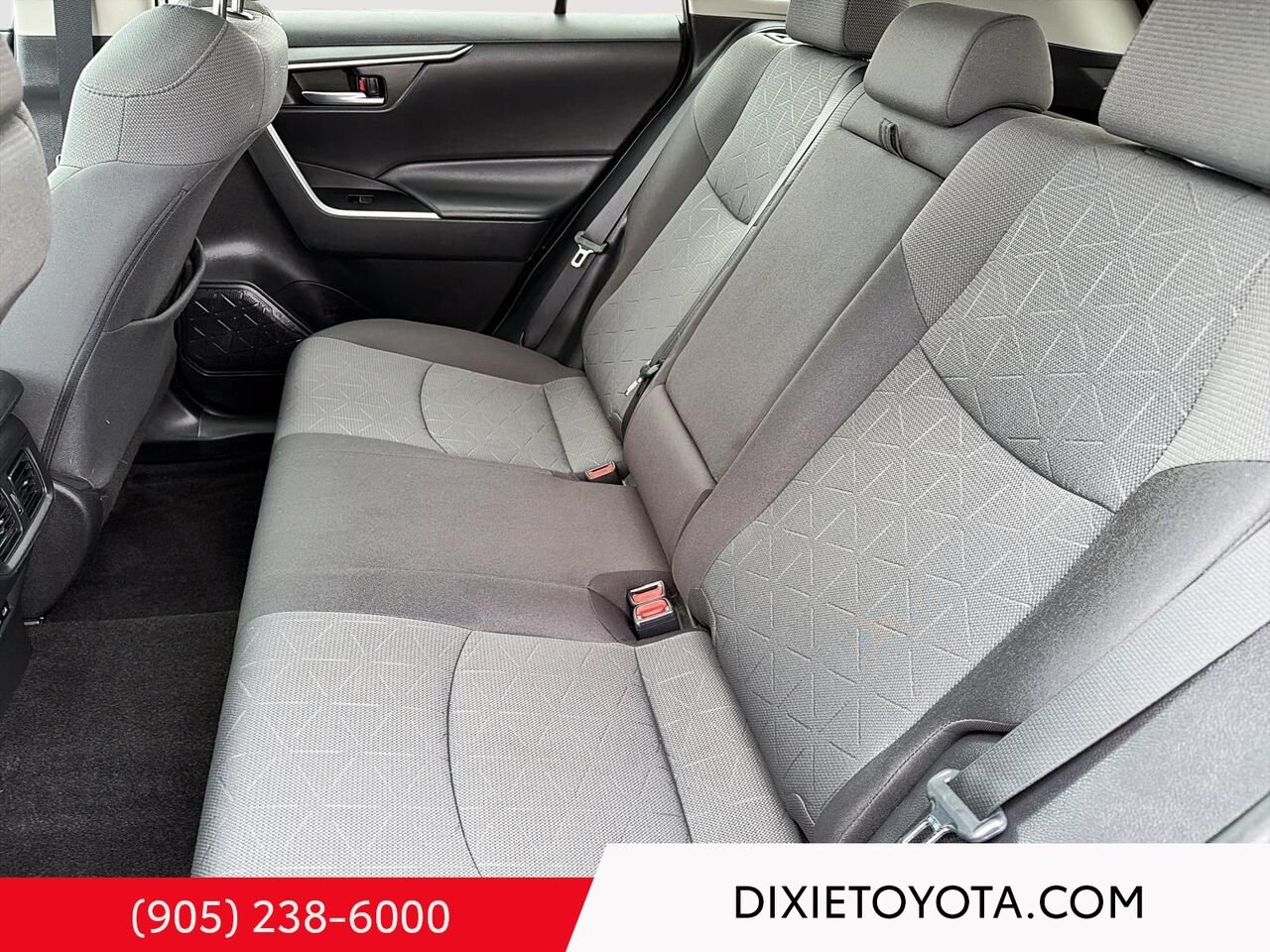 2022 Toyota RAV4 XLE AWD / HEATED SEATS / MOONROOF / ALLOY WHEELS / CARPLAY AND ANDROID AUTO Silver Sky Metallic Mississauga - photo #19