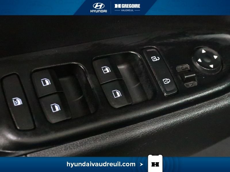 Hyundai Venue 2024 Noir Blainville - photo #16