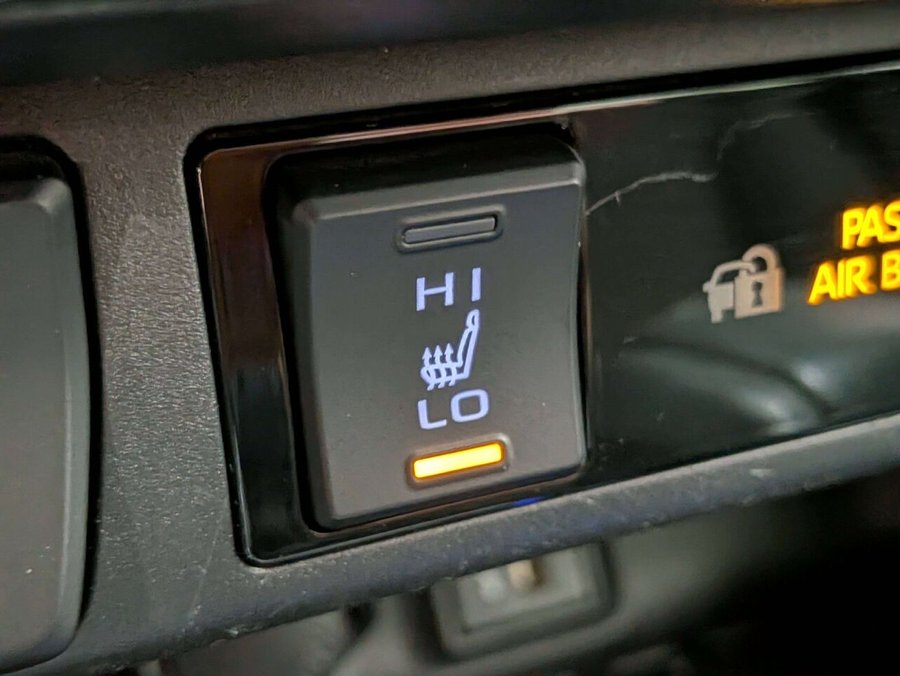 Toyota RAV4 LE AWD 2024 Gris