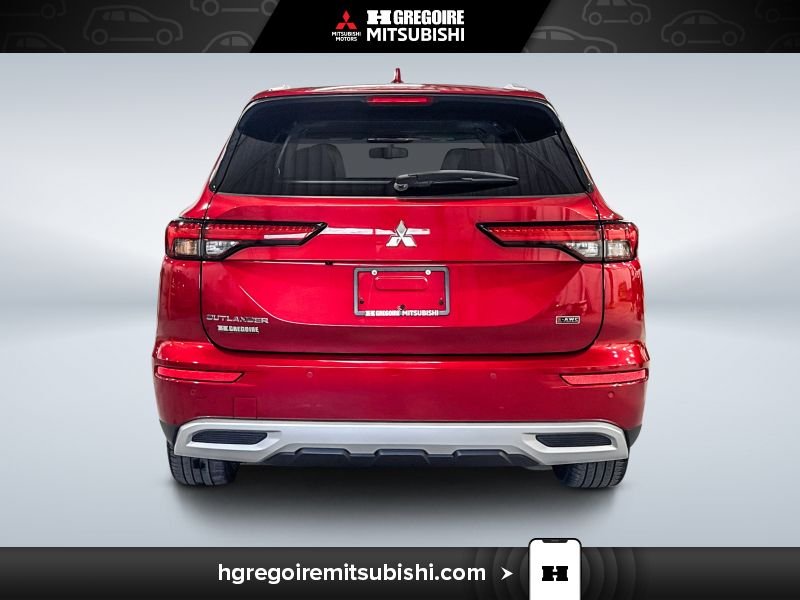 2024 Mitsubishi Outlander Red Saint-Eustache - photo #7