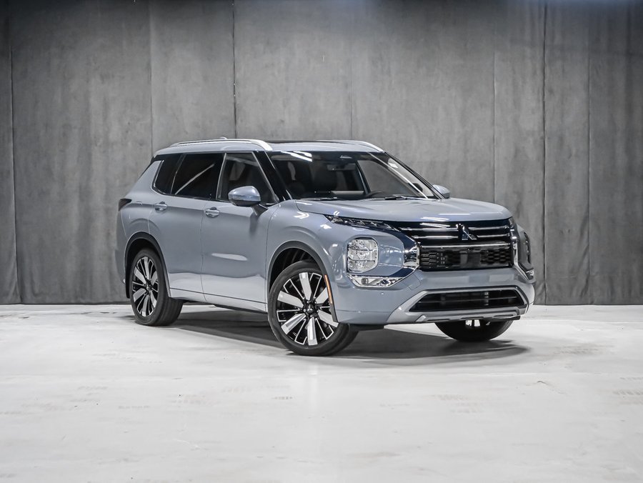 2026 Mitsubishi Outlander GT Moonstone Grey/Black Roof