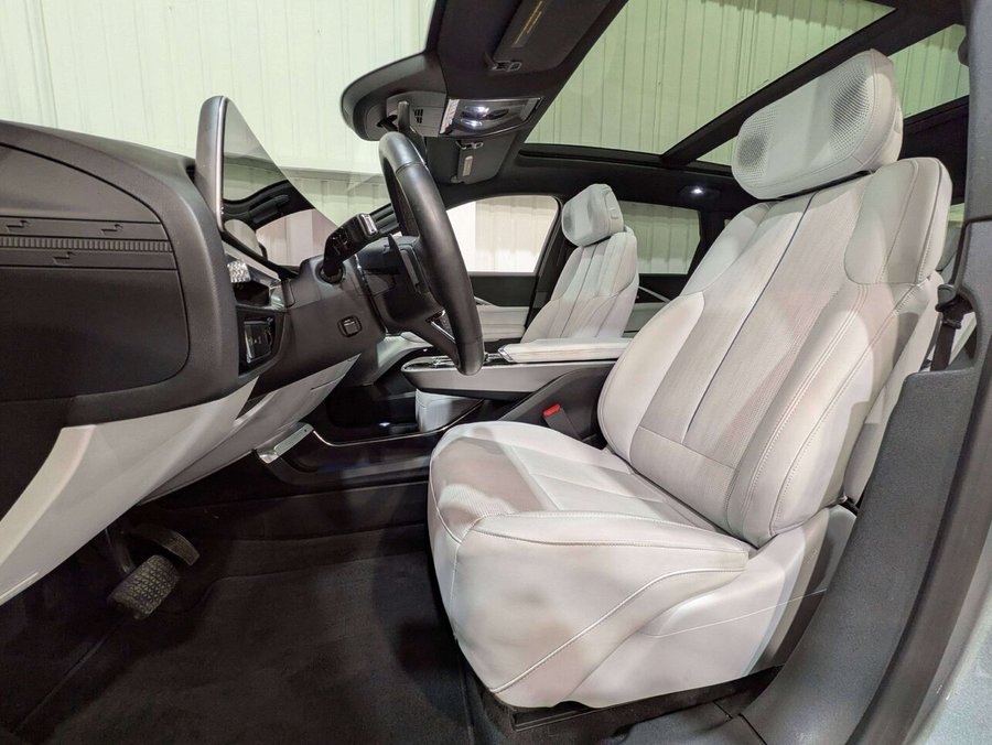 2024 Cadillac LYRIQ 4dr Sport w/1SK Silver