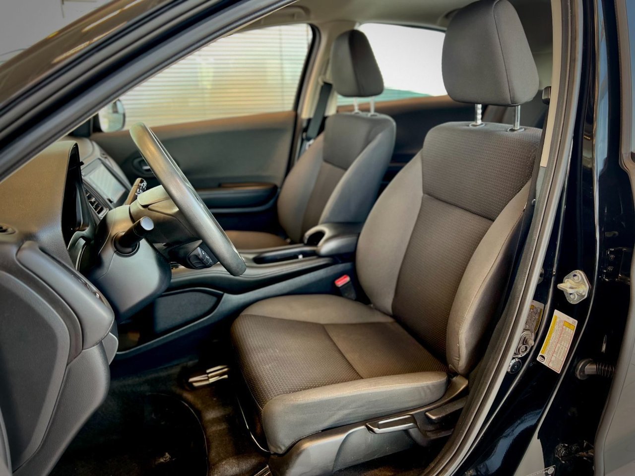 Honda HR-V 2018 Noir Notre-Dame-des-Prairies - photo #8