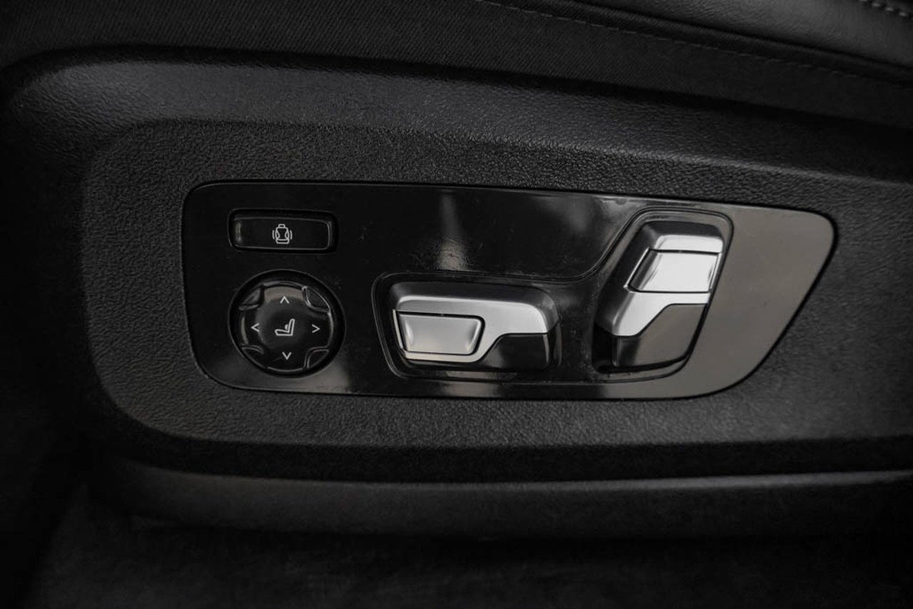 2024 BMW X5 xDrive40i Sports Activity Vehicle White Sherwood Park - photo #14
