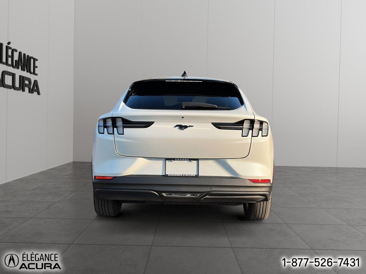 2023 Ford Mustang Mach-E Sélect TI | A8937 White Granby - photo #5