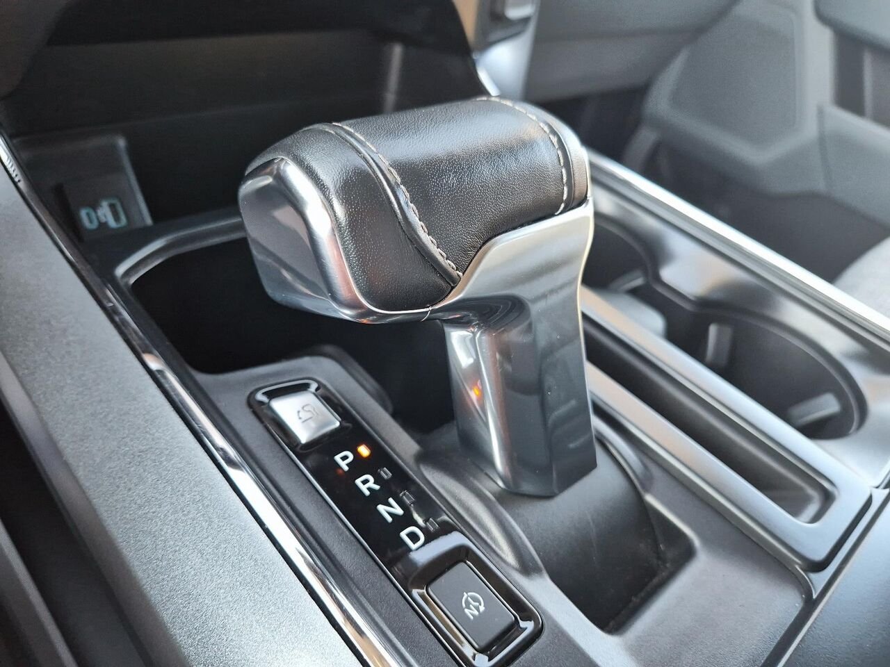 2023 Ford F-150 Lightning Black Saint-Jérôme - photo #14