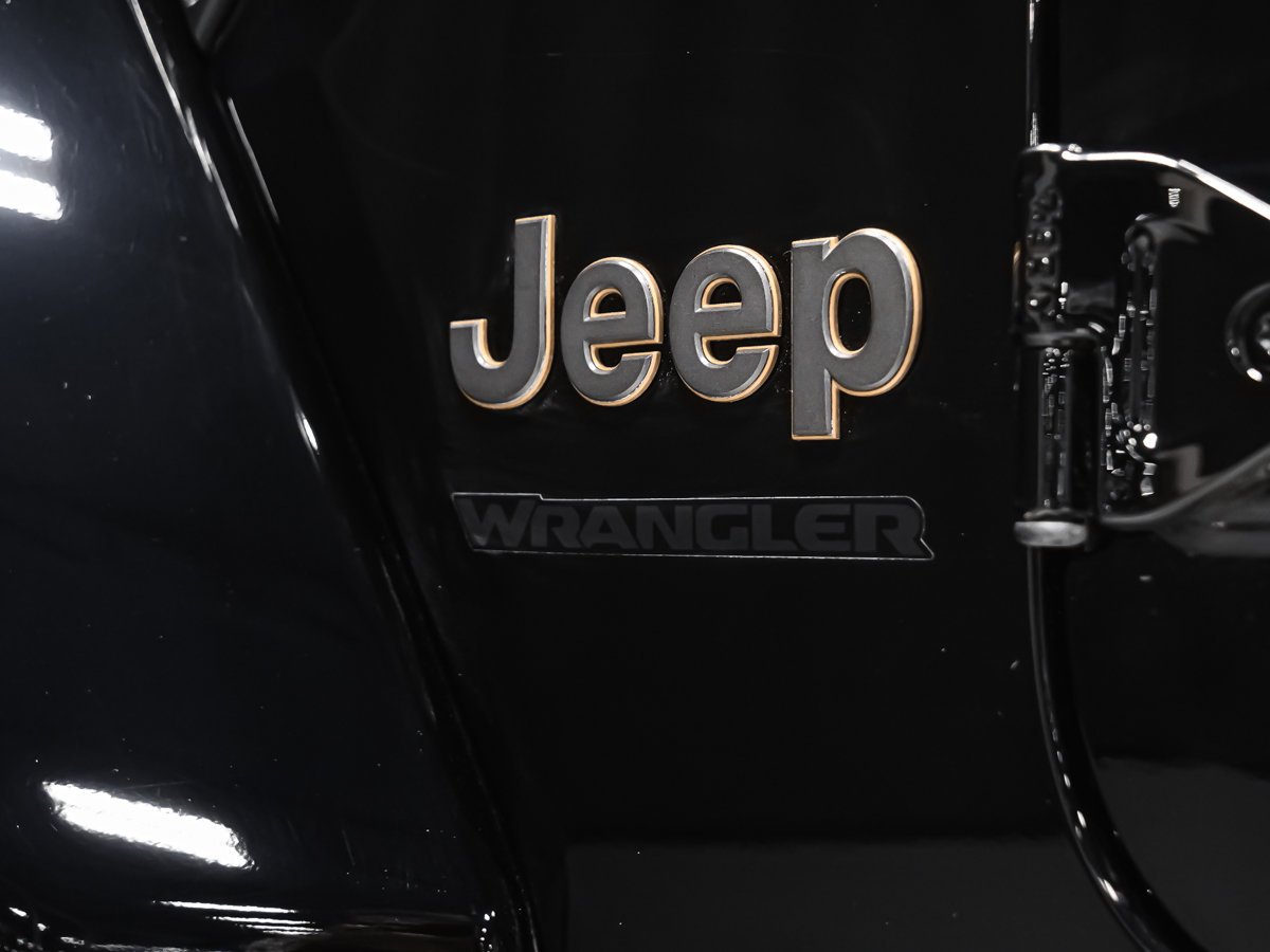 2024 Jeep Wrangler RUBICON 392 TREUIL WARN Black Montreal - photo #13