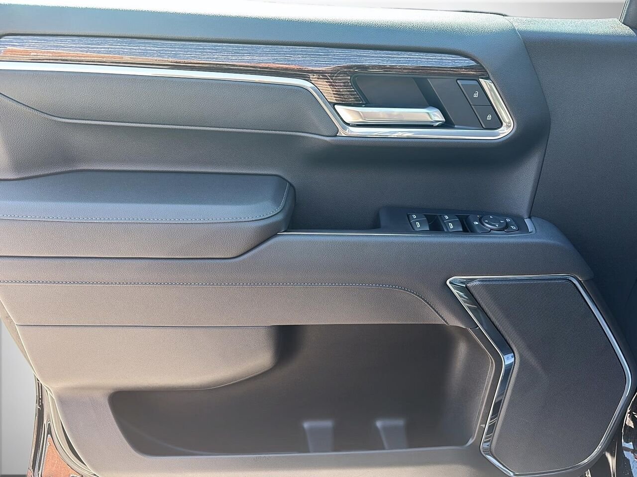 GMC Sierra 1500 ELEVATION 2026 NOIR ONYX Saint-Hyacinthe - photo #9