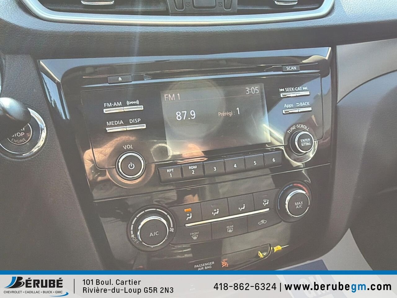 Nissan Rogue Traction intégrale, 4 portes S 2016 Blanc Rivière-du-Loup - photo #11