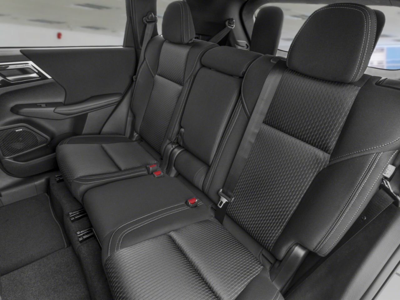 2026 Mitsubishi Outlander Sterling Silver Rouyn-Noranda - photo #5