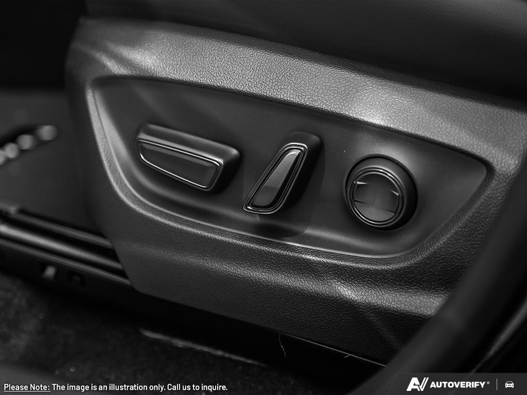 Toyota Crown Signia Limited TI 2026 Noir Sherbrooke - photo #25