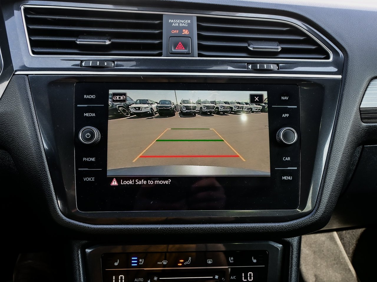 2024 Volkswagen Tiguan Highline R-Line 4MOTION Grey Sherwood Park - photo #28