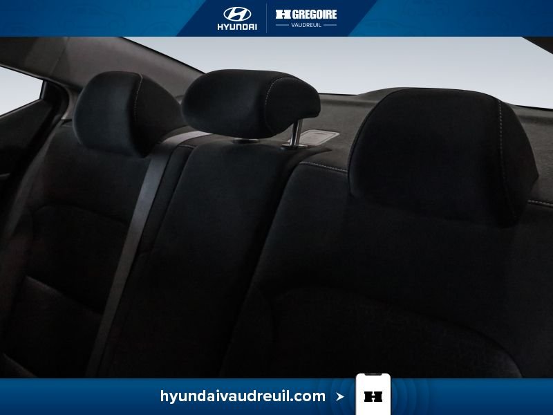 2018 Hyundai Elantra White Blainville - photo #18