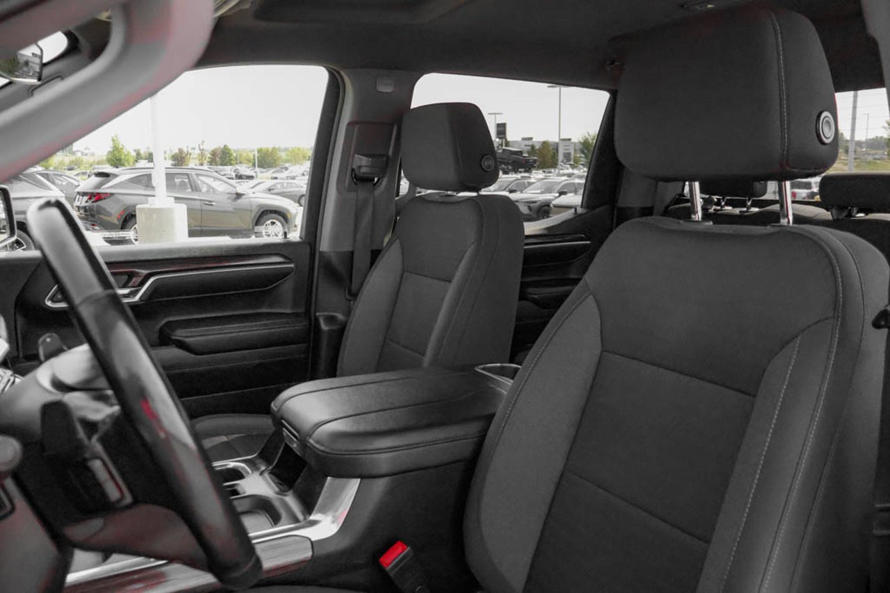 2024 Chevrolet Silverado 1500 4WD Crew Cab 147 RST Red Sherwood Park - photo #29