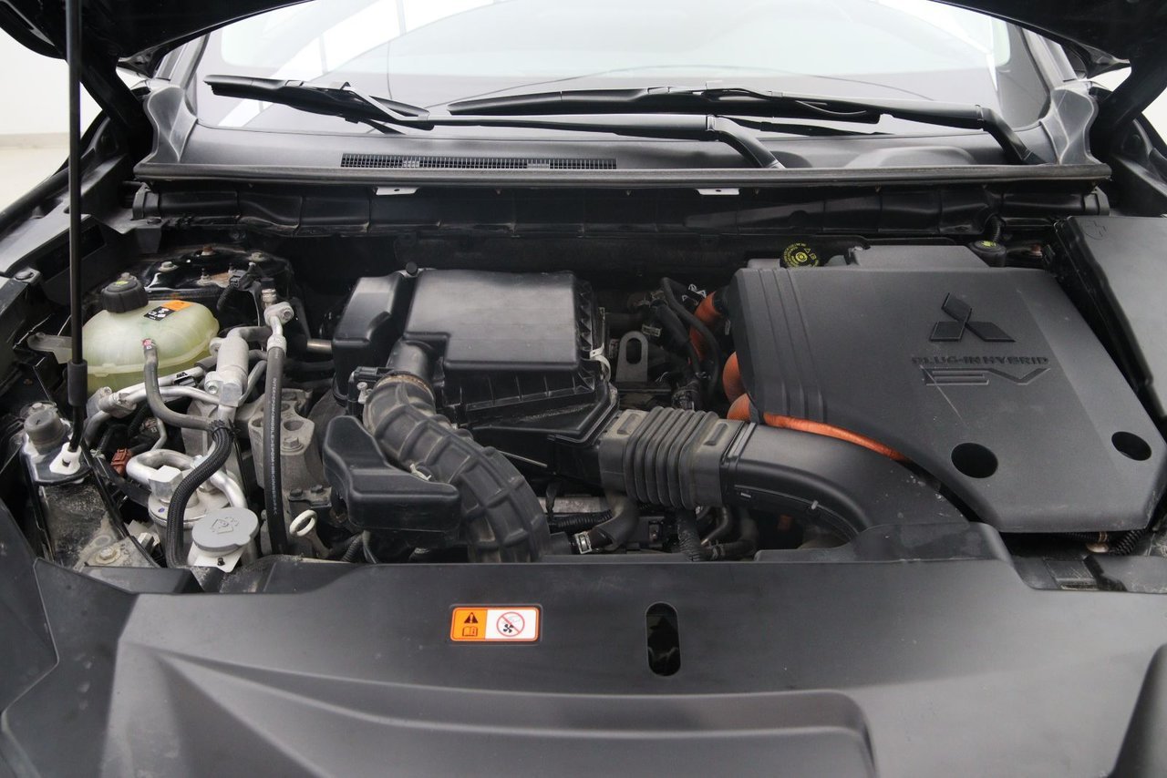 Mitsubishi Outlander PHEV 2024 Noir Baie-Comeau - photo #15