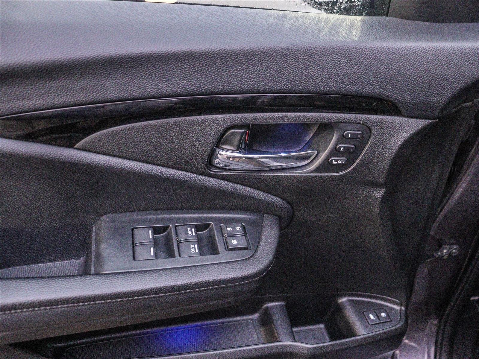 Honda Pilot Touring 7P 2022 Grey Ottawa & Gatineau - photo #9