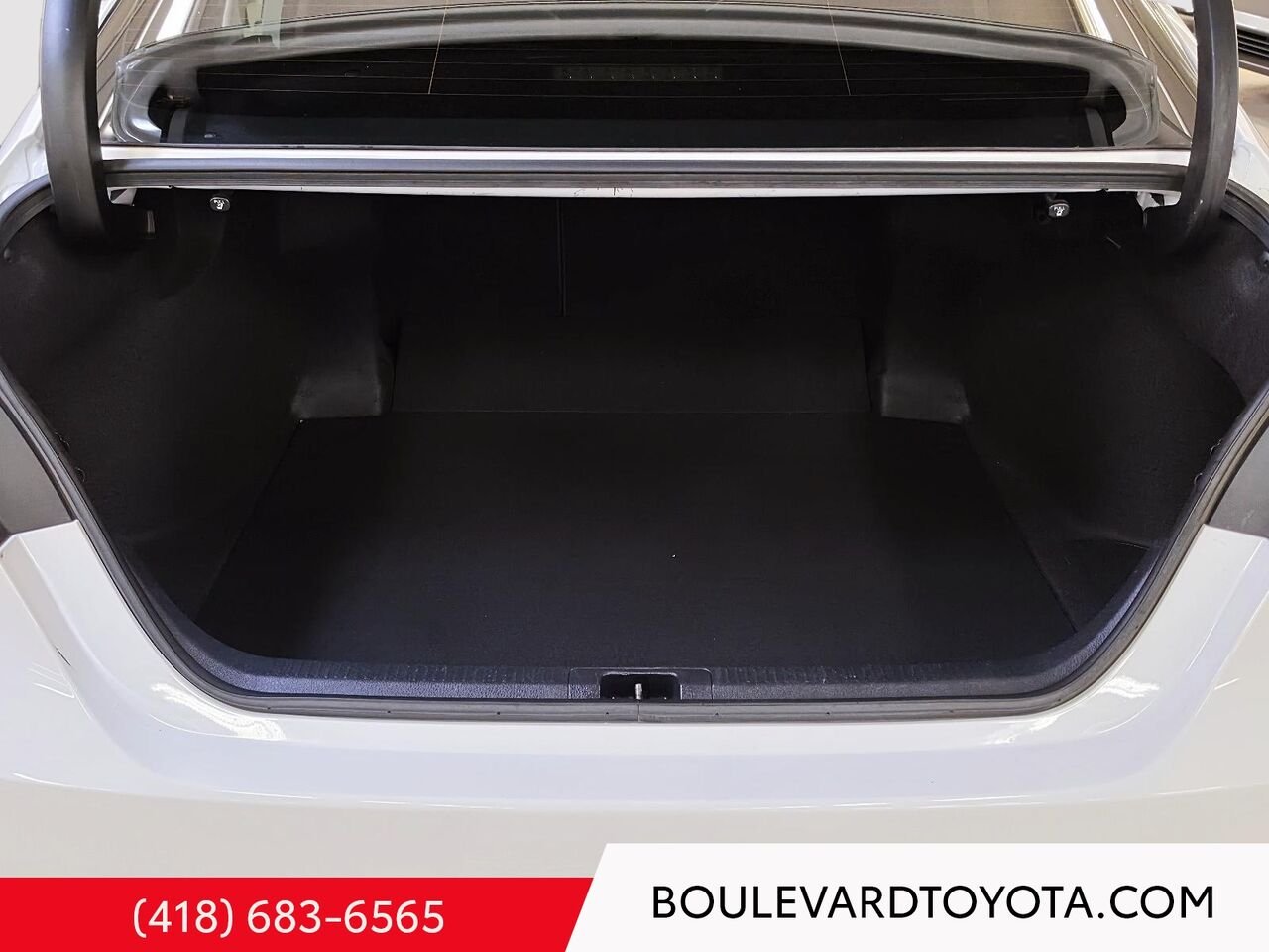 Toyota Camry 100493A-71 | SE AMÉLIORÉ, HYBRIDE 2023 Blanc Québec - photo #21