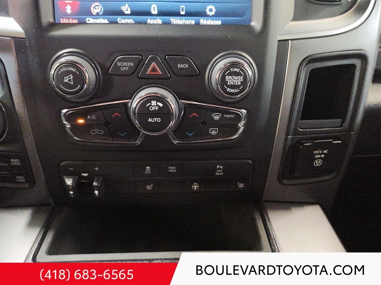 2021 Ram 1500 CLASSIC 100207B-50 | WARLOCK, 4X4 CABINE DE 5 PI 7 PO Red Québec - photo #16