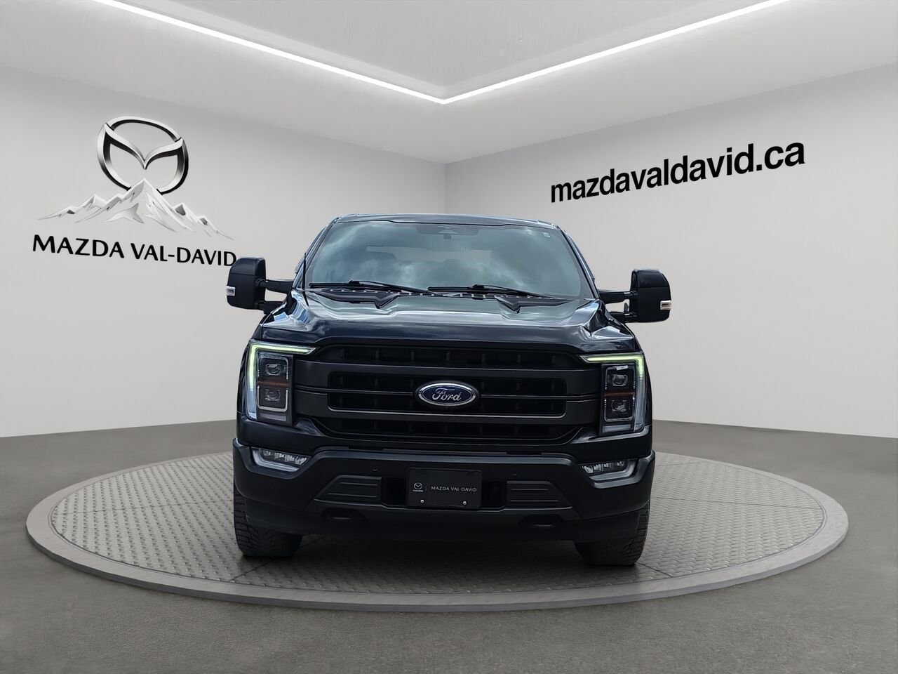 Ford F-150 LARIAT cabine SuperCrew 4RM caisse de 5,5 pi 2023 Noir Val-David - photo #2