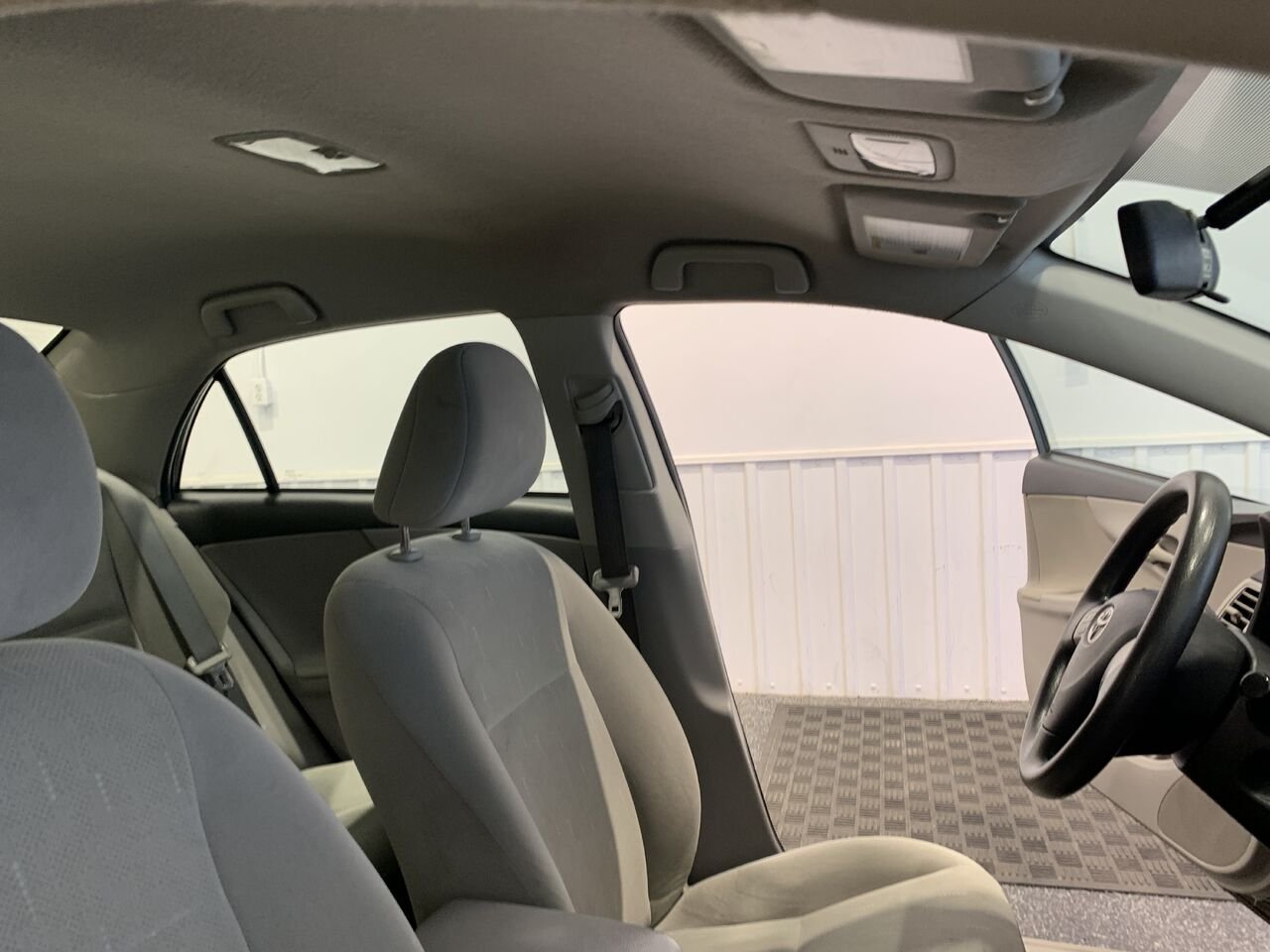 2012 Toyota Corolla Grey Châteauguay - photo #9