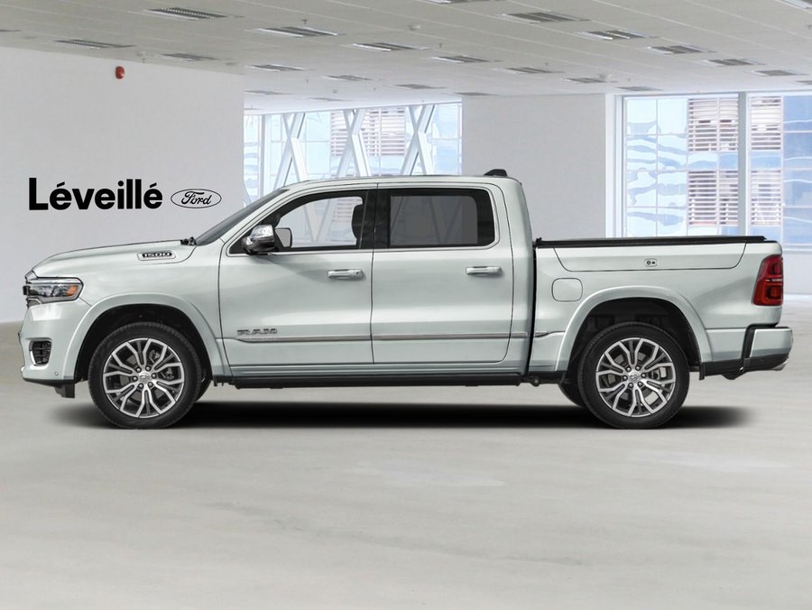 2026 RAM 1500 Tungsten cabine d'équipe 4x4 caisse de 5 pi 7 po Ivory Tri-Coat Pearl