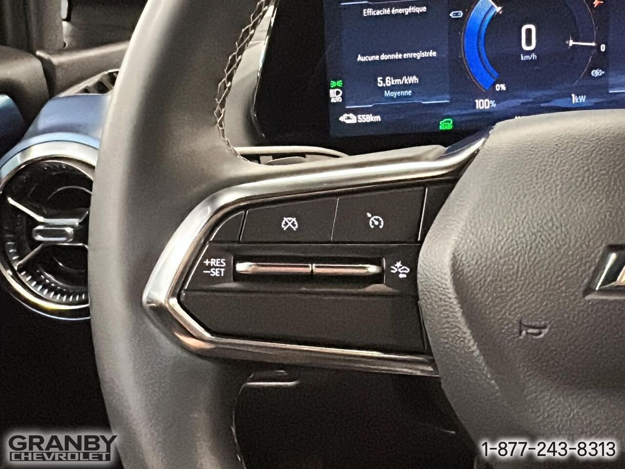 2025 Chevrolet Equinox EV 4 portes - LT | 26-0970A White Granby - photo #20