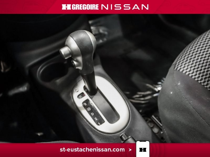 2017 Nissan MICRA Red Saint-Eustache - photo #20