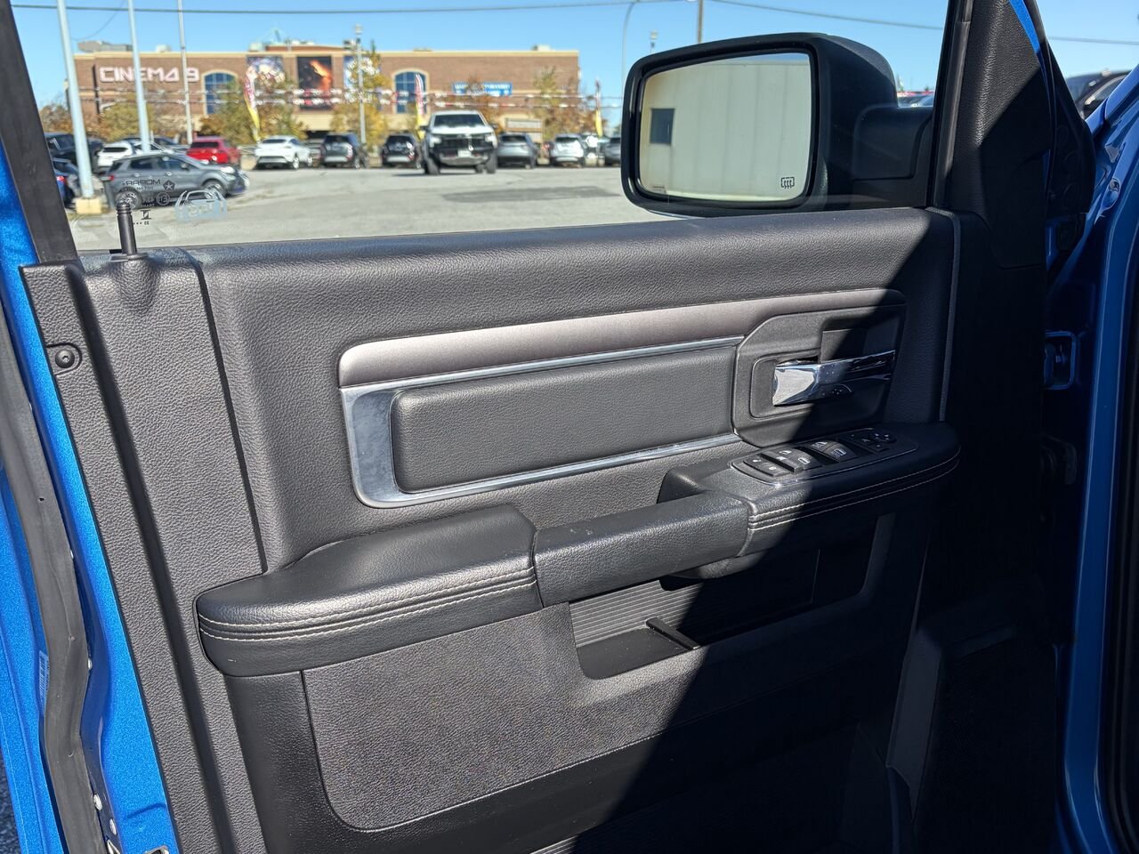 DODGE RAM 1500 SLT Warlock cabine d'équipe 4x4 caisse de 5 pi 7 po 2023 Bleu Gatineau - photo #1