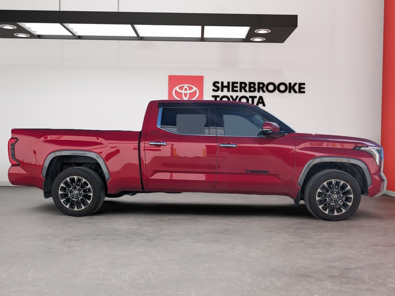 Toyota Tundra LIMITED/AWD/SIÈGES CHAUFFANTS ET VENTILLÉS/TOIT PANORAMIQUE OUVRANT/VOLANT CHAUFFANT/BLUETOOTH/AC 2023 Rouge Sherbrooke - photo #2