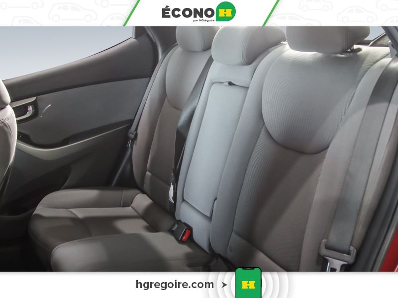 2016 Hyundai Elantra Red Saint-Eustache - photo #15