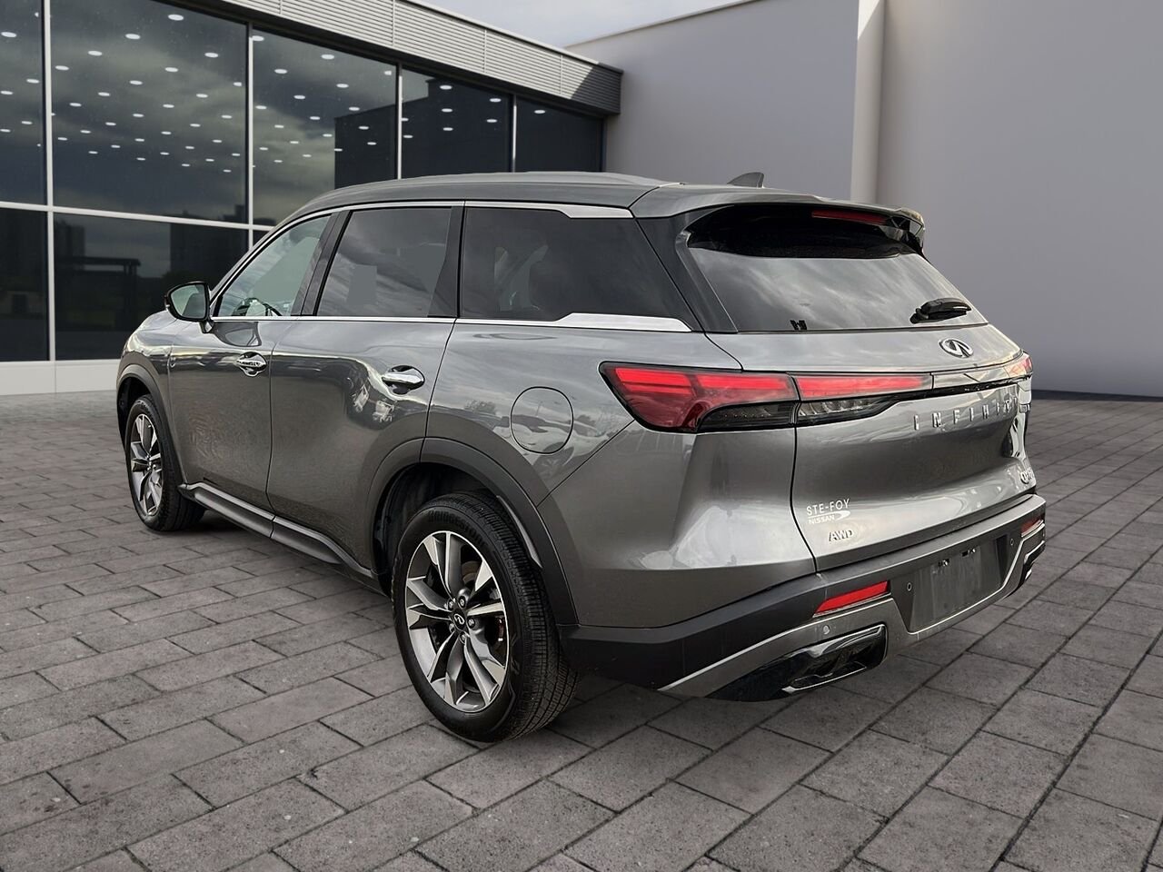 INFINITI QX60 LUXE 2024 Gris Québec - photo #3