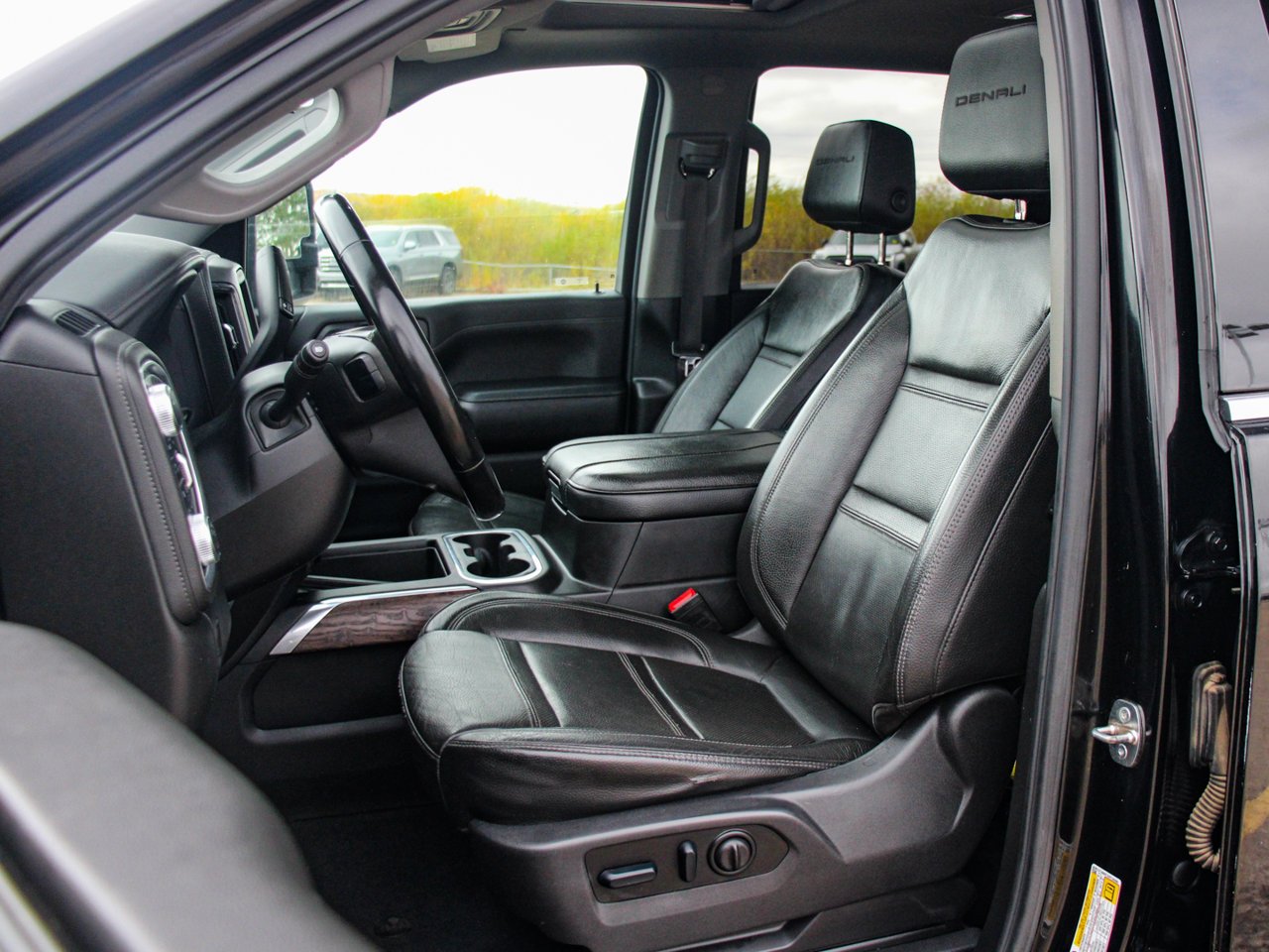 2023 GMC Sierra 3500HD 4WD Crew Cab 159 Denali Black Sherwood Park - photo #31