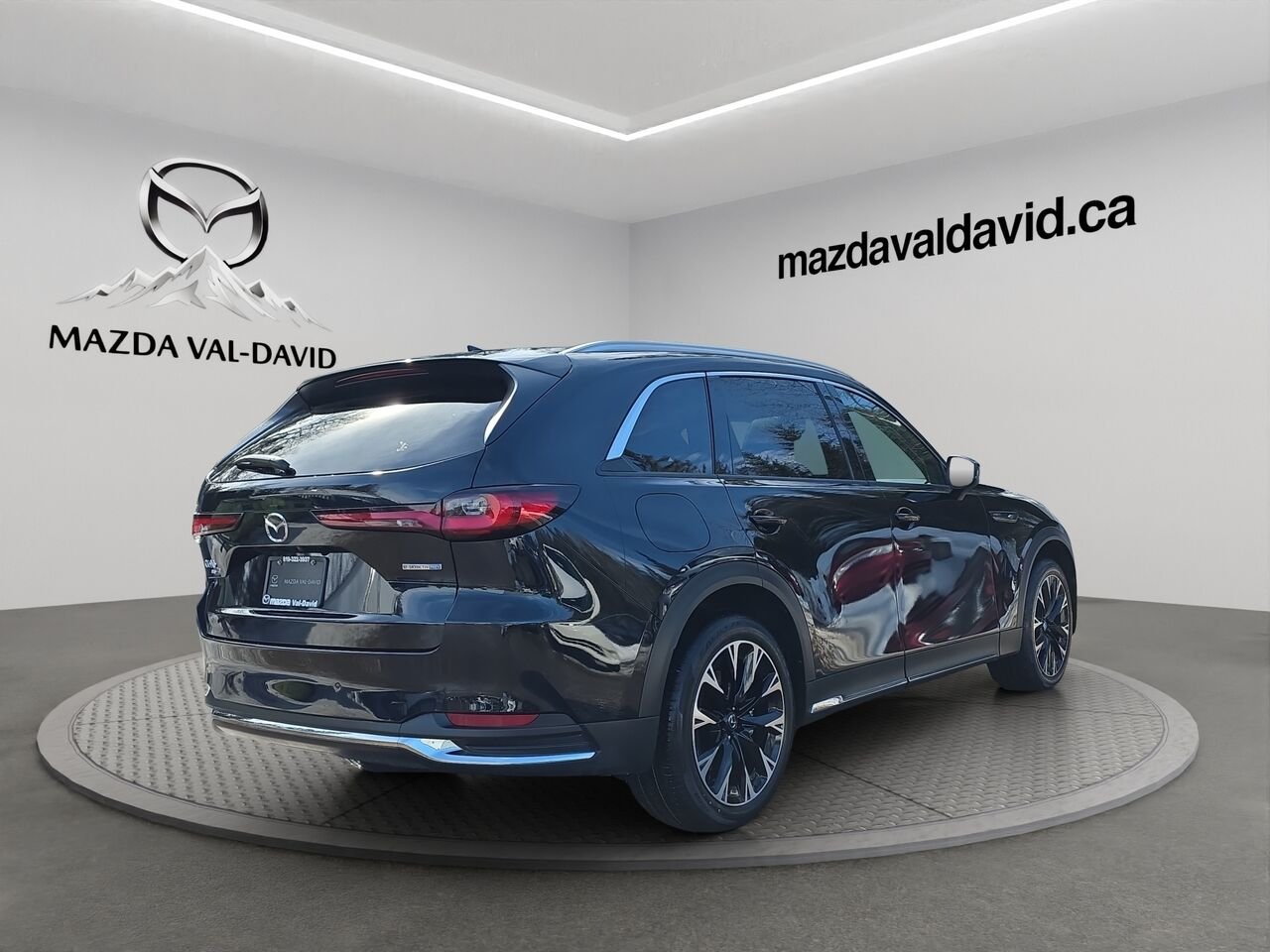 2026 Mazda CX-90 PHEV GT PHEV, toit pano, cuir, sièges ventilés Jet Black Mica Val-David - photo #18