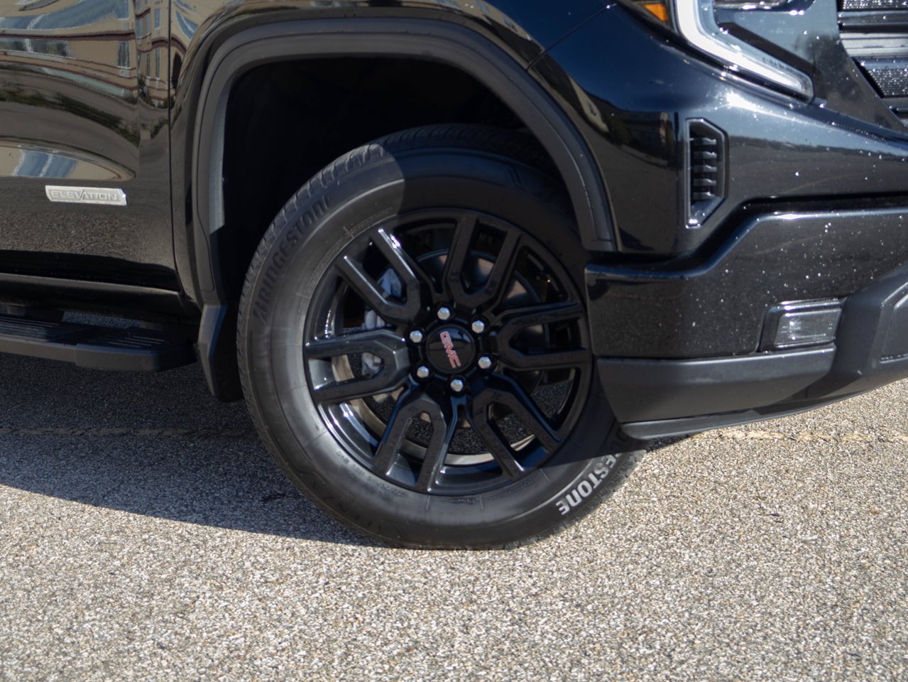 2024 GMC Sierra 1500 4WD Crew Cab 147 Elevation Black Sherwood Park - photo #4