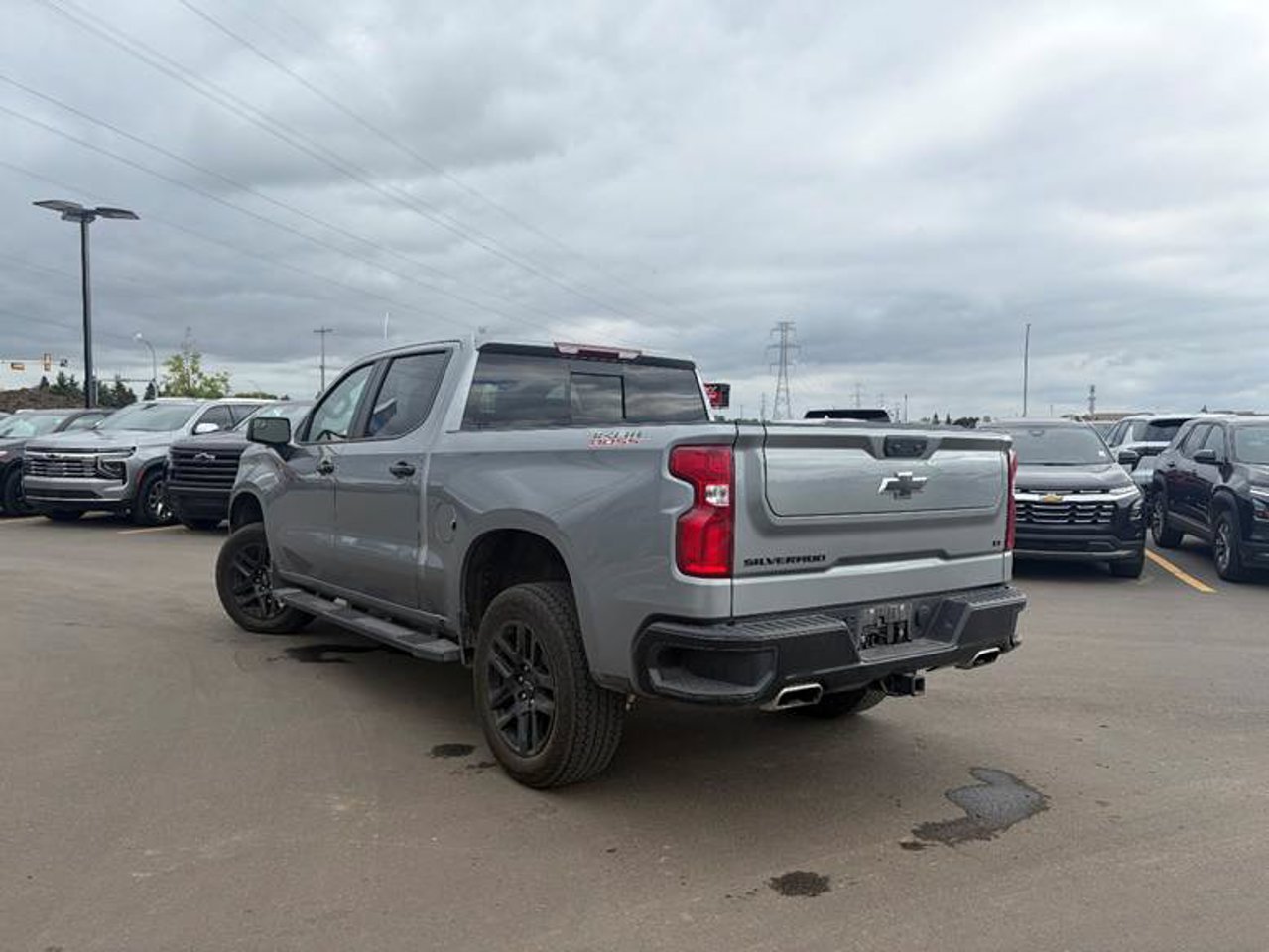 2024 Chevrolet Silverado 1500 4WD Crew Cab 147 LT Trail Boss Grey Sherwood Park - photo #3