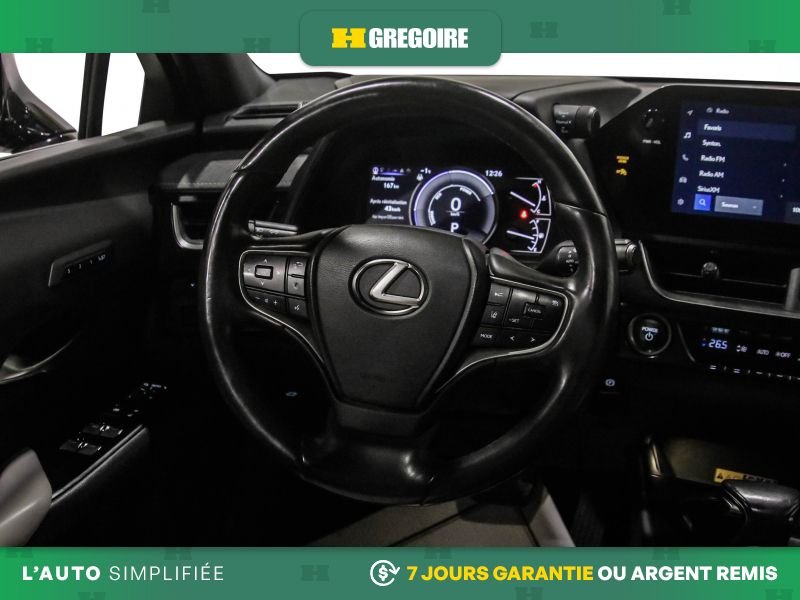 Lexus UX 2023 Noir Blainville - photo #18