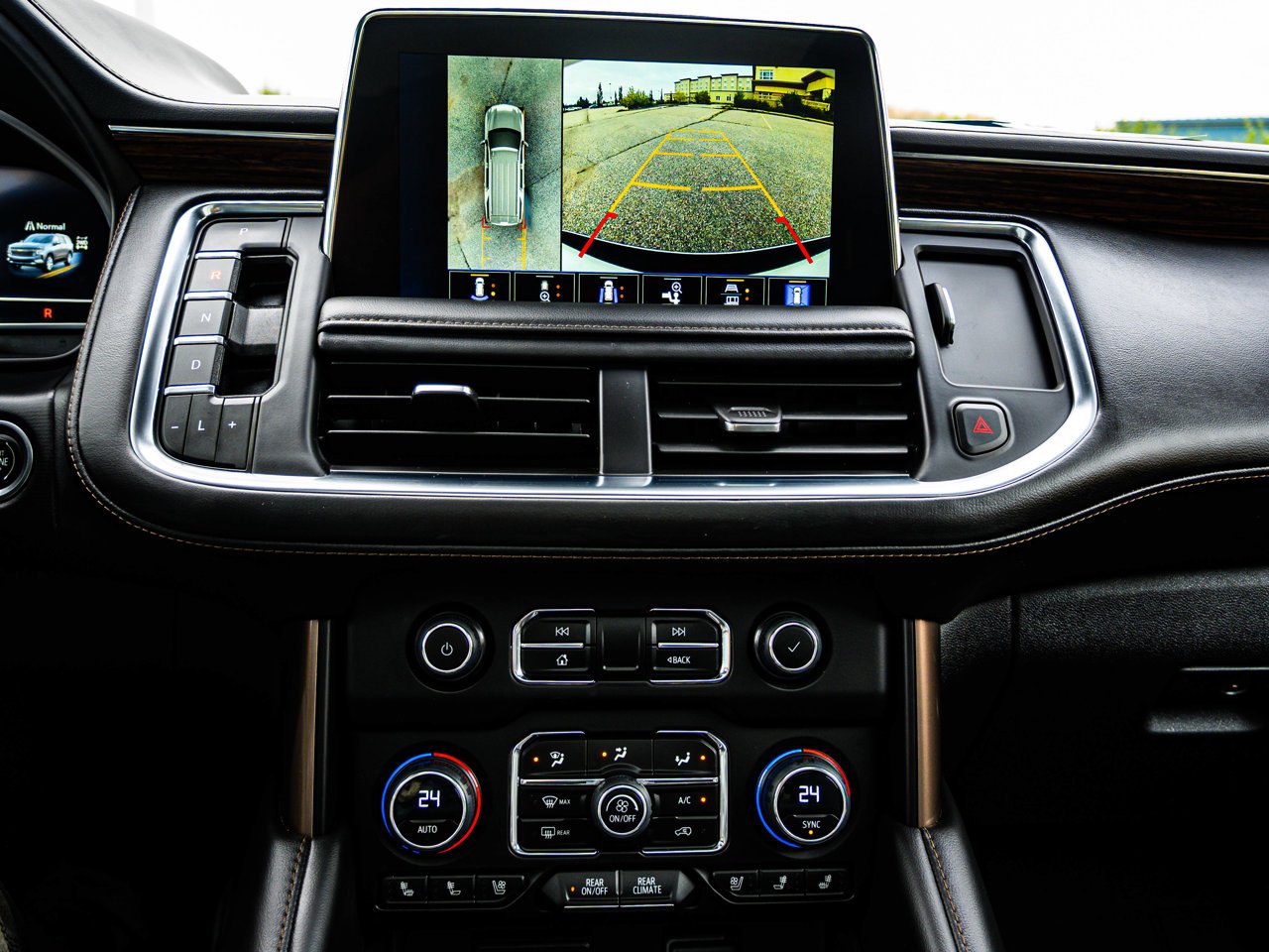 2023 Chevrolet Tahoe 4WD 4dr High Country White Sherwood Park - photo #27