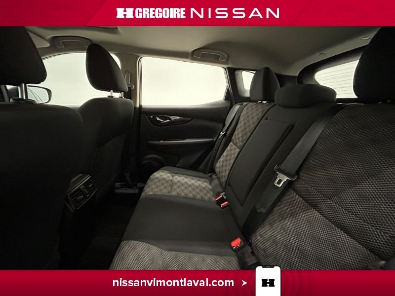 Nissan Qashqai 2023 Rouge Laval - photo #16