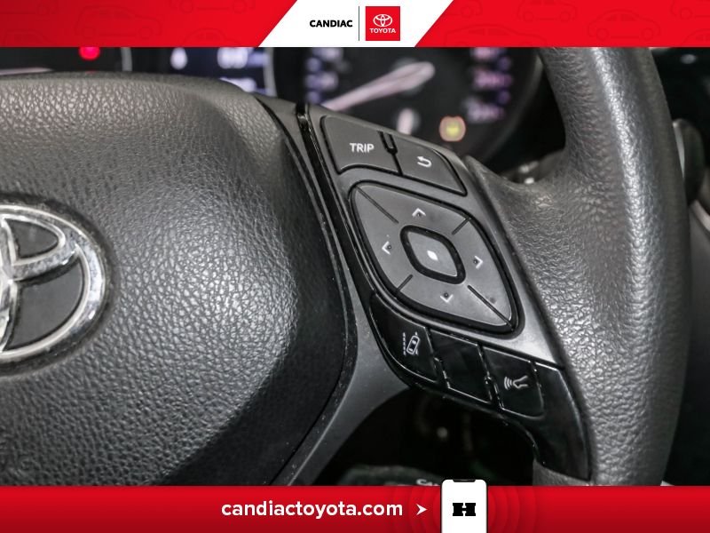 2022 Toyota C-HR Grey Laval - photo #25