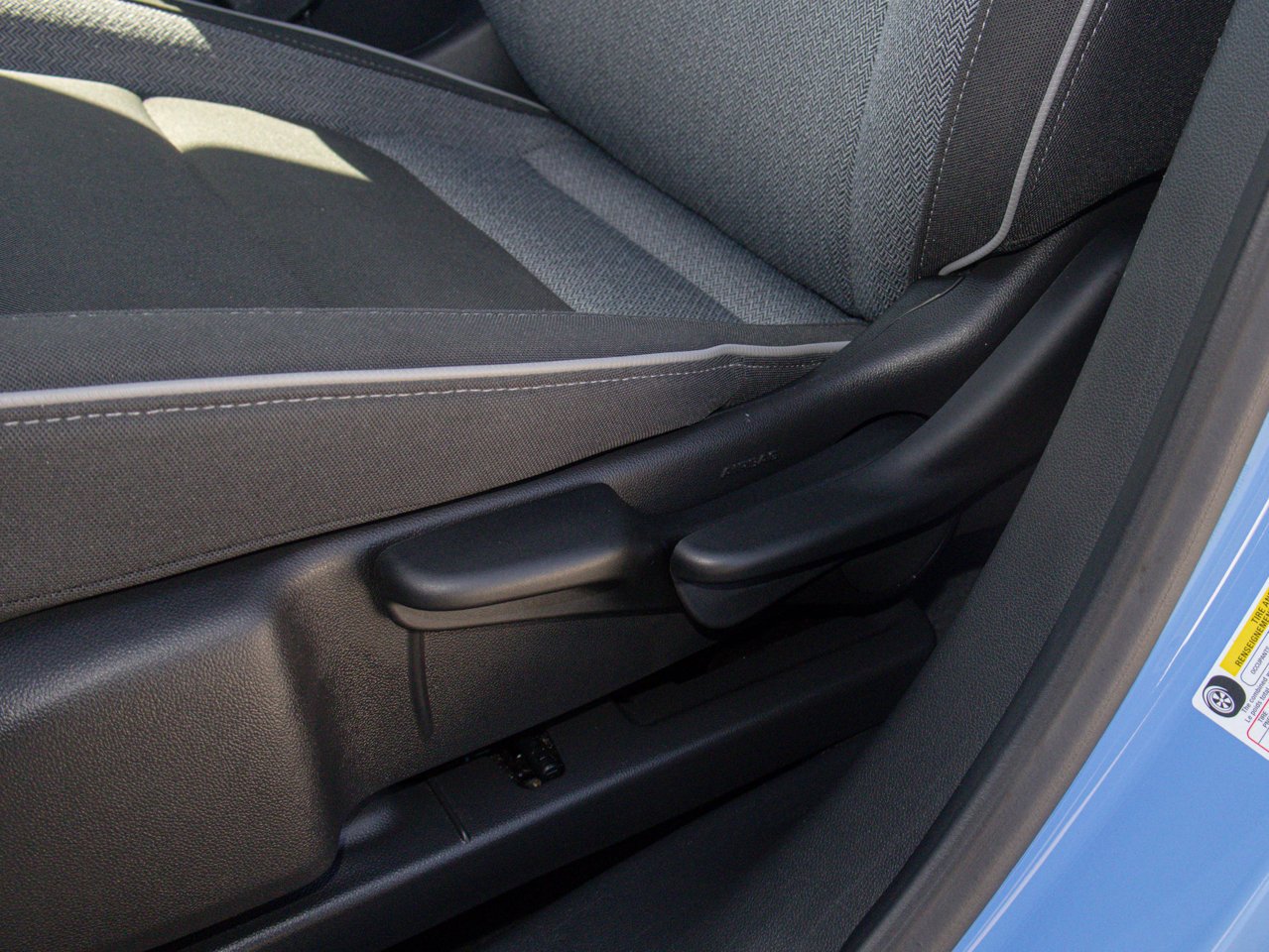 2024 Chevrolet Trailblazer AWD 4dr LS Blue Sherwood Park - photo #17